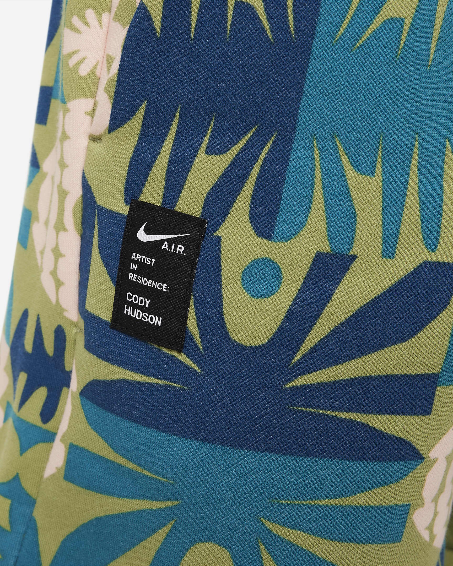 sportswear-air-icon-fleece-big-kids-shorts-ZXvK7d-3.png.jpeg