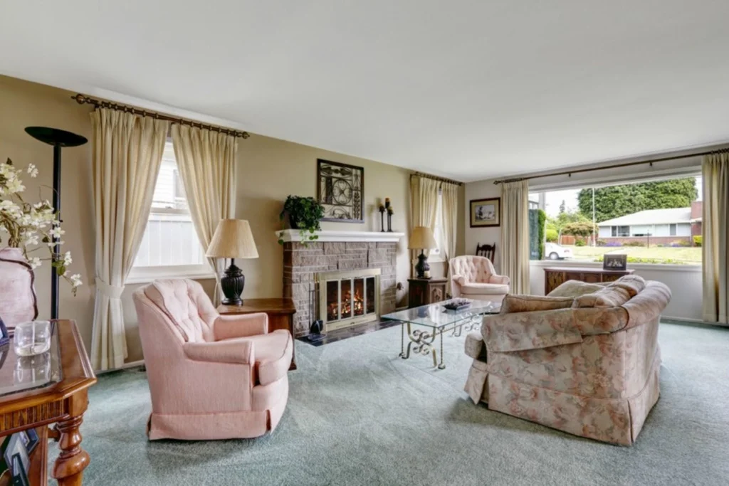 n14th-living_room-orig.jpg