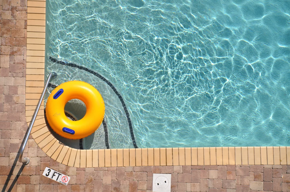 pool coping 2.jpg