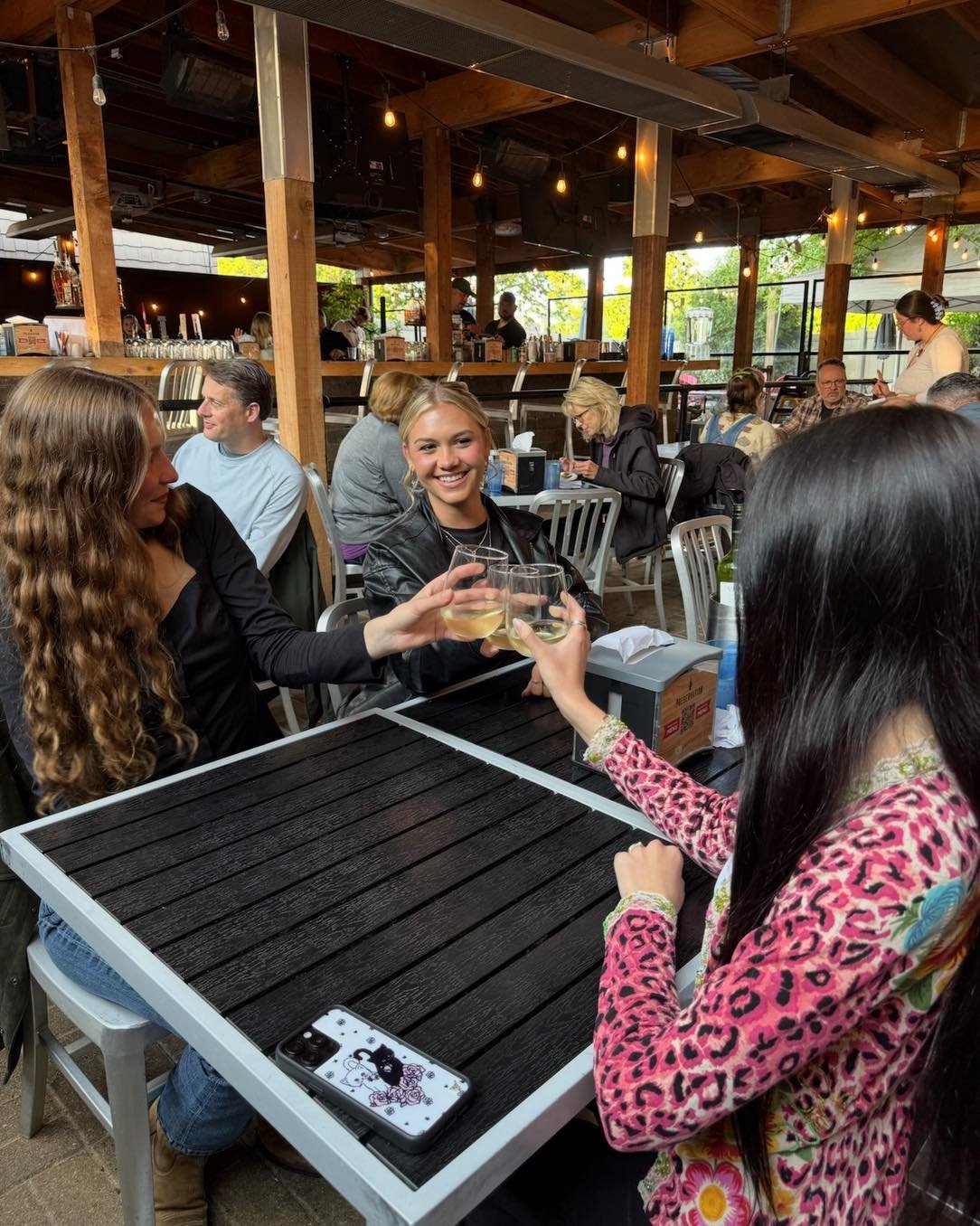 Live music every night, all summer long — but here’s what we’re especially excited for this weekend on the patio 🎶🍷
🎤 Thursday 7/10 – Ed Gershon
🎸 Friday 7/11 – Infunktious
🎶 Saturday 7/12 – Aaron Kelly &