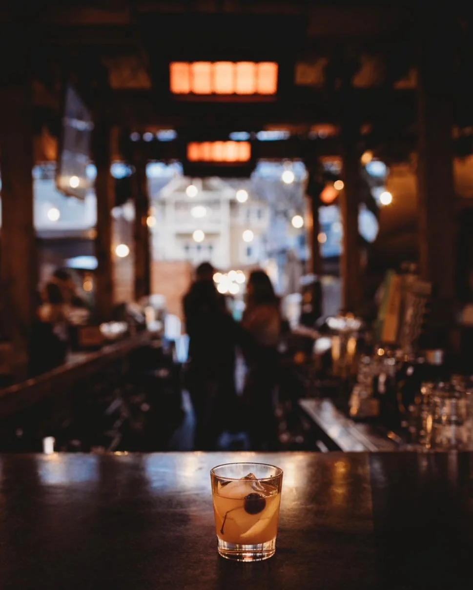 Rainy days aren&rsquo;t stopping the party ☔️🎶

Our covered, heated all-weather patio is still the place to be&mdash;live music lineup, great food, and drinks flowing all night long.

Friday - She&rsquo;s Wearing Plaid
Saturday - The Old Fashioneds
