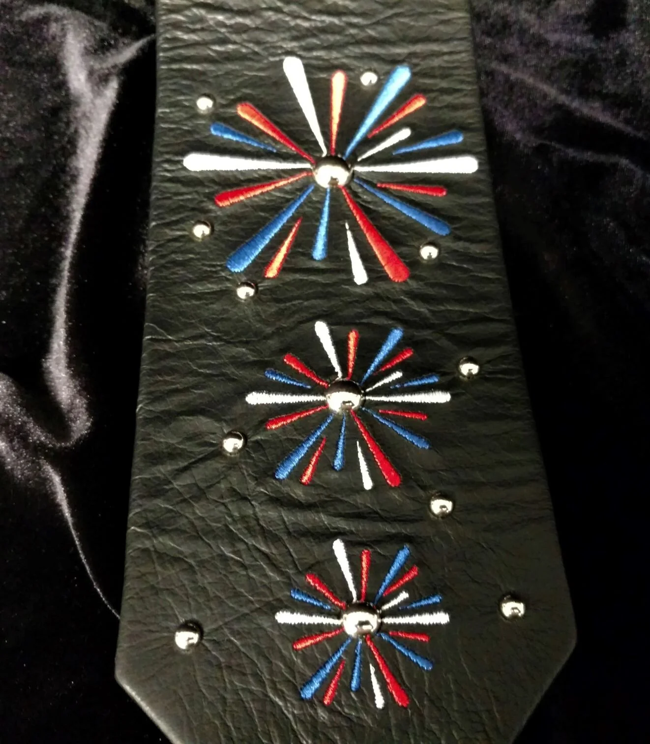 THREE STAR BURST'Z RESIZED  (1).jpg