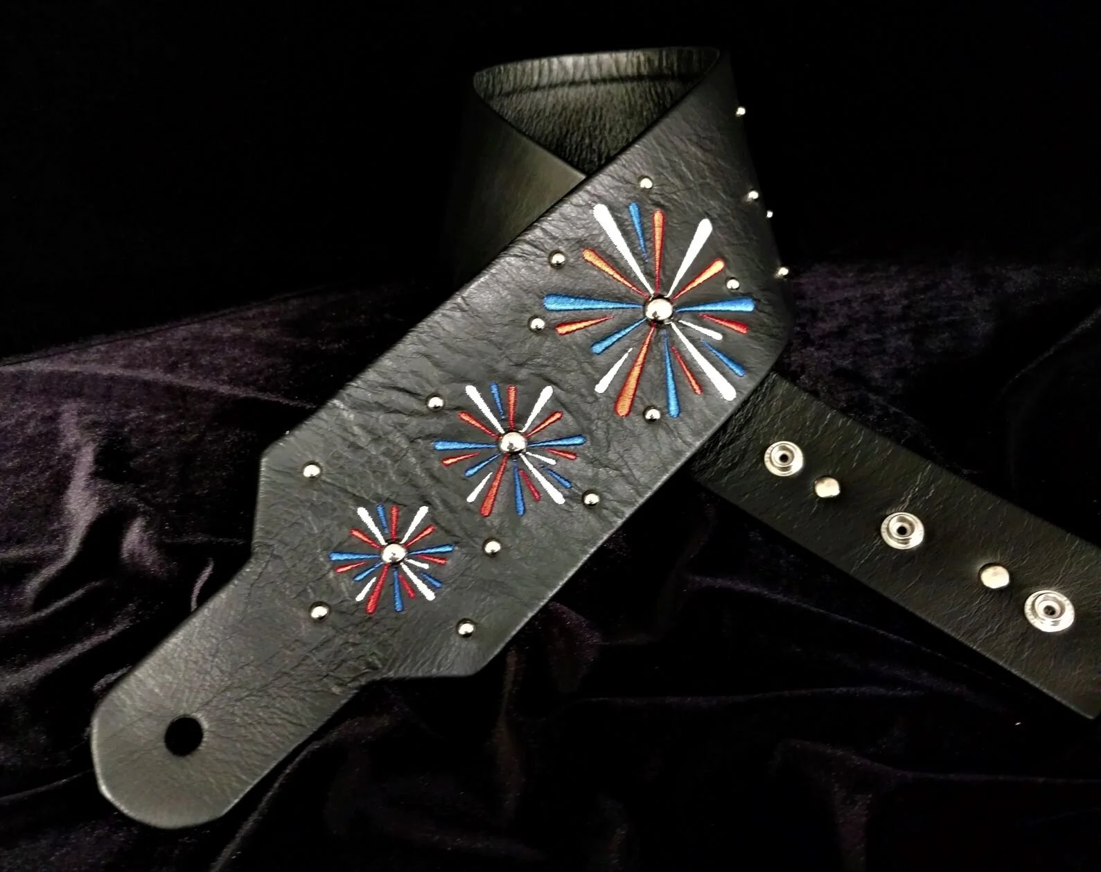 THREE STAR BURST'Z RESIZED  (2).jpg