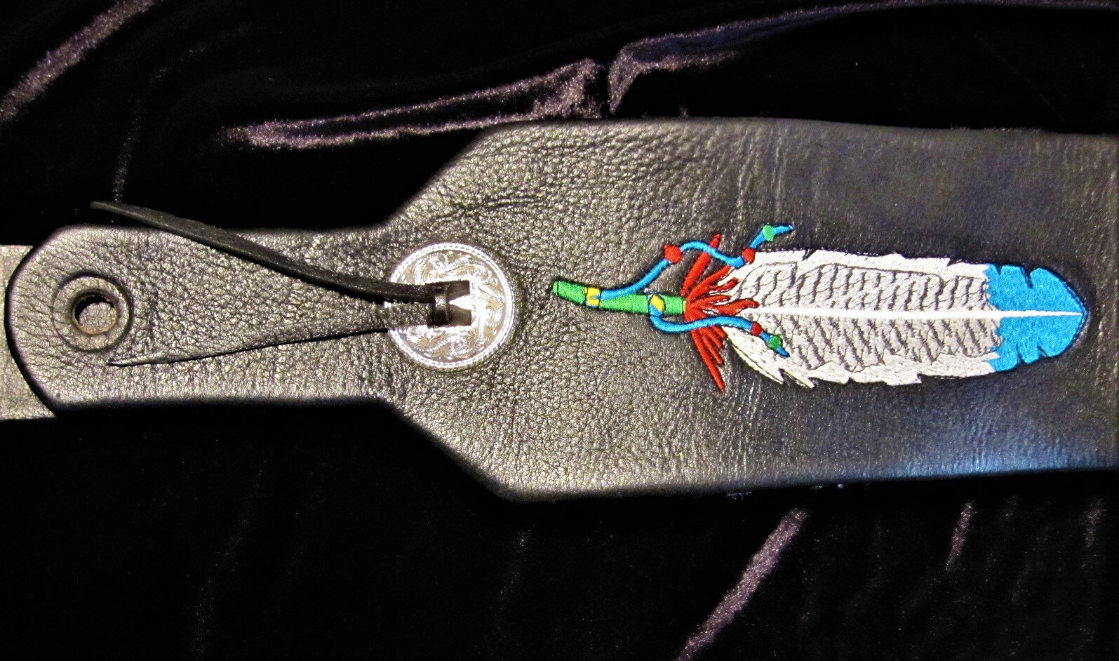 Jim Barritt Custom Feather Guitar strap (9).JPG