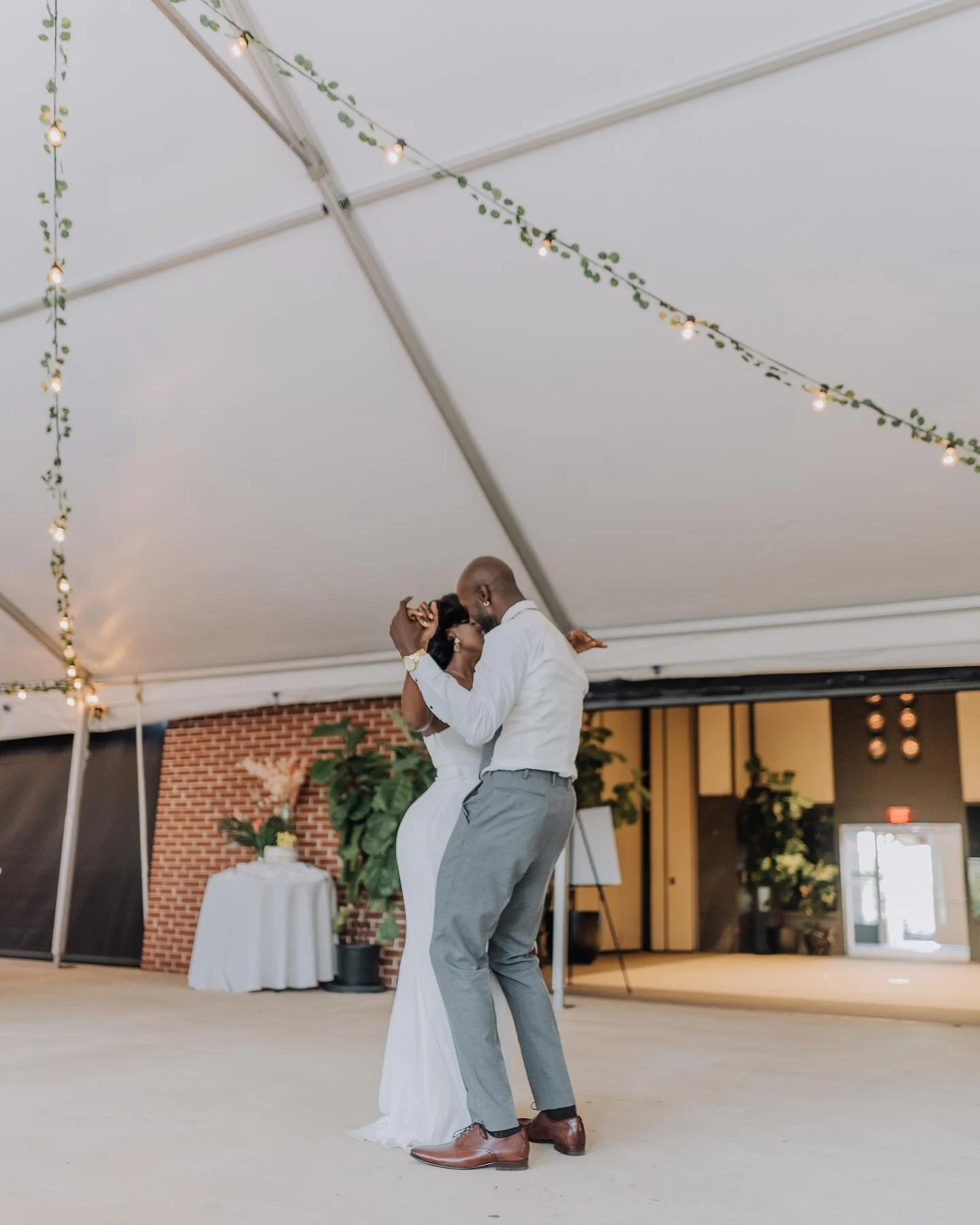 These two definitely give me love Jones vibe, chemistry unmatched 😍😍😩

Groom: @b.pemberton

Bride: @_kekeilou

Photographer: @flcksbydiallo
Videographer: @filmsbydiallo

Bridesmaids: 
@karoineantlisha 
@andreano
@nalla.hunte
@ibleedmango

Groomsme