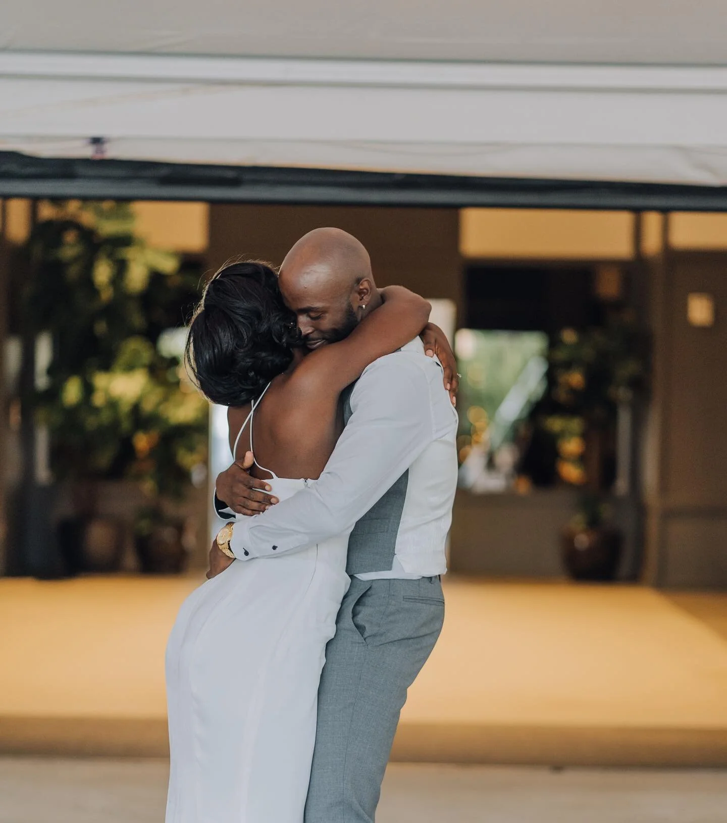 Love like LaKeisha and Brandon 😍😍😩⁣
⁣
Groom: @b.pemberton⁣
⁣
Bride: @_kekeilou⁣
⁣
Photographer: @flcksbydiallo⁣
Videographer: @filmsbydiallo⁣
⁣
Bridesmaids: ⁣
@karoineantlisha ⁣
@andreano⁣
@nalla.hunte⁣
@ibleedmango⁣
⁣
Groomsmen: ⁣
@millzito⁣
@mk_