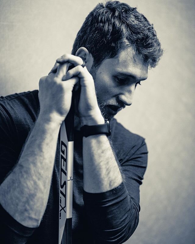I find the best product shots are ones that convey emotion without artificially being created. Here NHL All-star @jslavin74 conveys a sense of comfort &amp; trust in his @gelstx...Jaccob &amp; his family were very sweet &amp; his daughter was adorabl