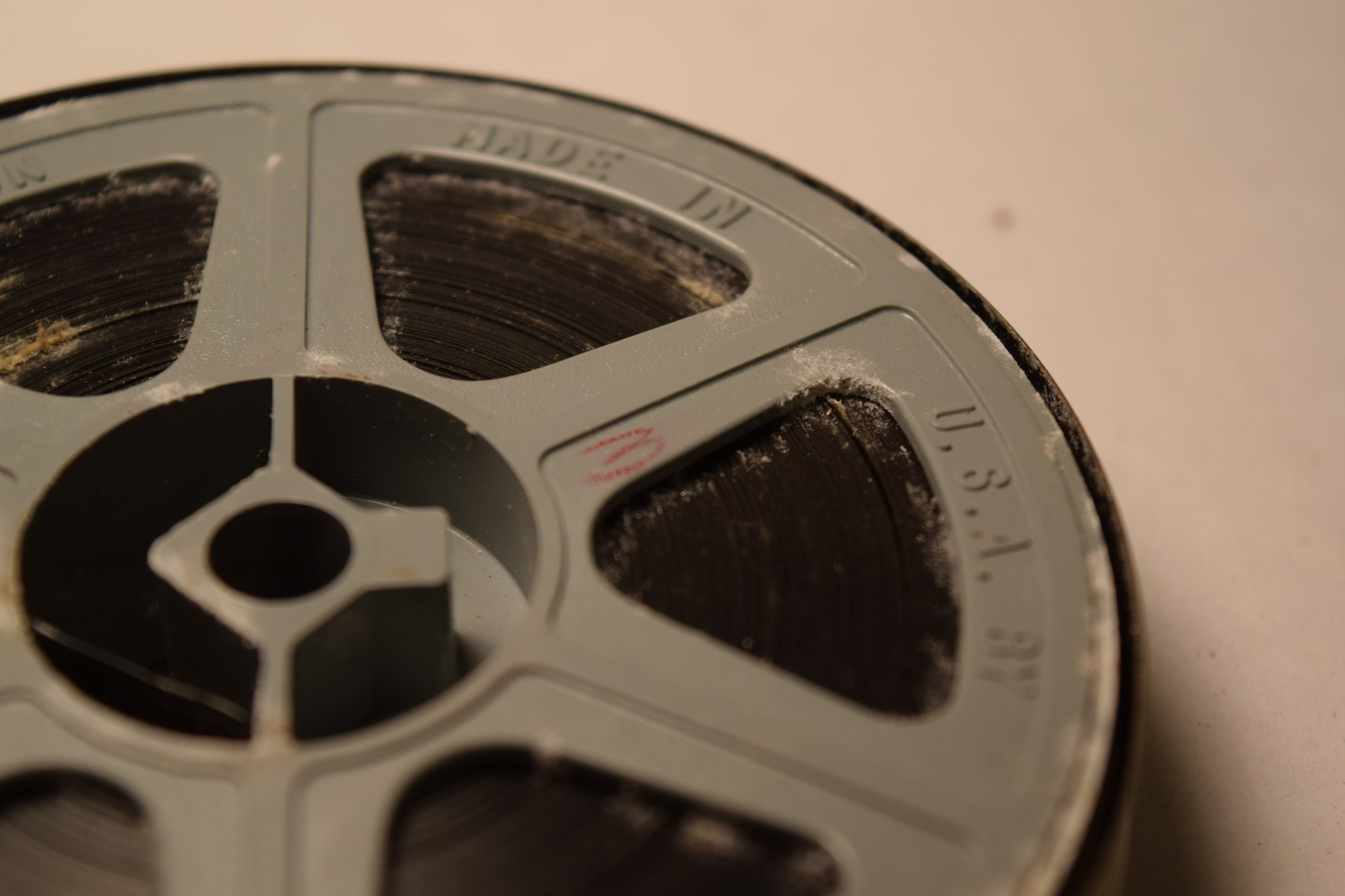 Plastic reel oxidation