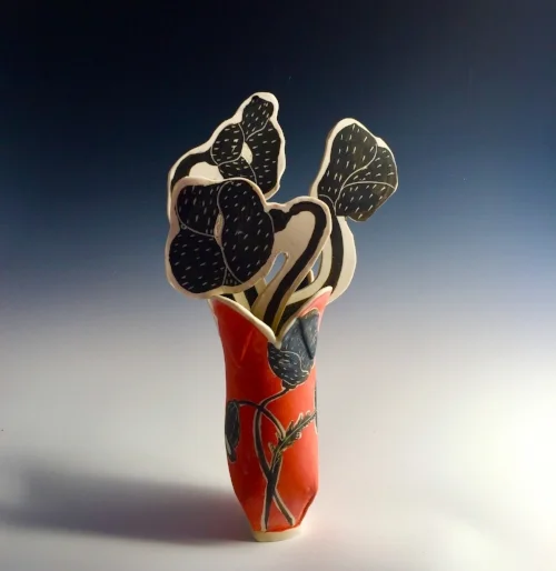 Red Poppy Vase with 3 Flat Flowers