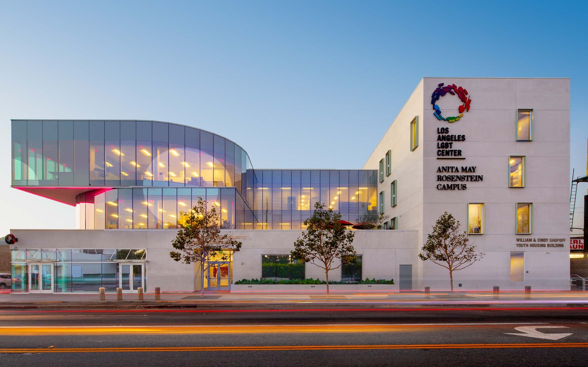  Los Angeles LGBT Center, Anita May Rosenstein Campus by  KFA Architecture .  Photo by Iwan Baan  