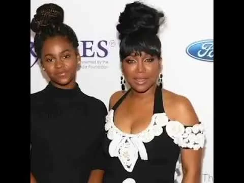 Celebrity Placement: Michel'le