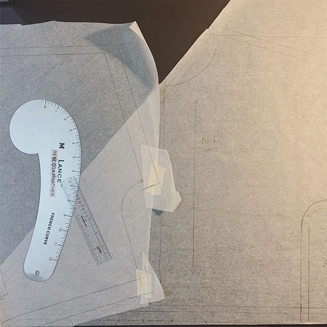 Last night's very messy session of pattern drafting, when apparently I forgot that you need extra paper for seam allowances. But I made it work with a little bit of tape! ..
..
..
..
..
#patternmaking #diy #diyfashion #isew #isewmyownclothes #sewcial