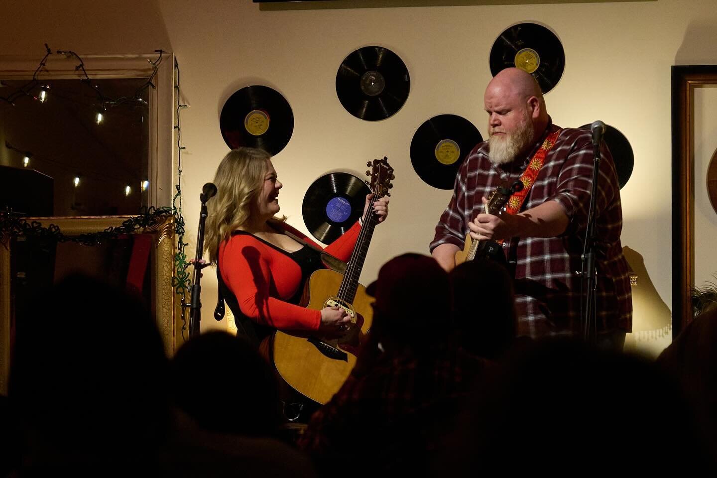 We had an incredible time at @maqbrew last week as the duo. It&rsquo;s such a wonderful space. And the vibe of the crowd? Dang. Perfection. Thank you to everyone that filled the place up, to Bob at ACE Radio &amp; TV and Lori for the amazing harmonie