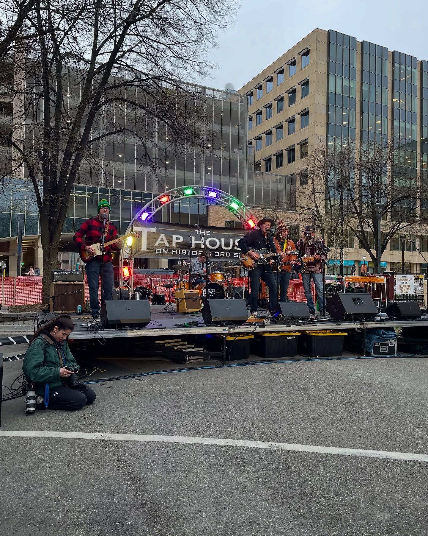 More from last night at @thetaphousehistoric3rd where we didn&rsquo;t play due to rain. But we still saw so many friends! We also got to catch @sixmilegrove play before the rain set in. 🫶 Much love friends and a reminder that we will be back Wednesd