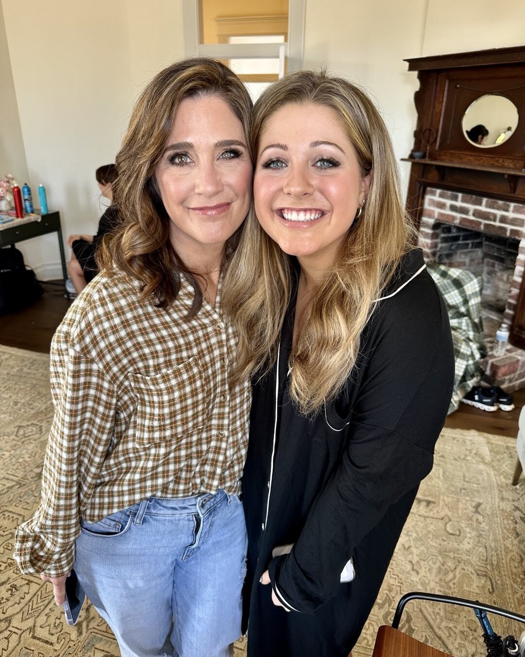 If these two aren&rsquo;t just the cutest mom and daughter duo! Loved creating this natural glowing makeup for them! 🥰