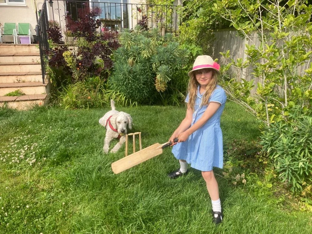 BS6 Osteopath gives advice on cricket injuries in Bristol