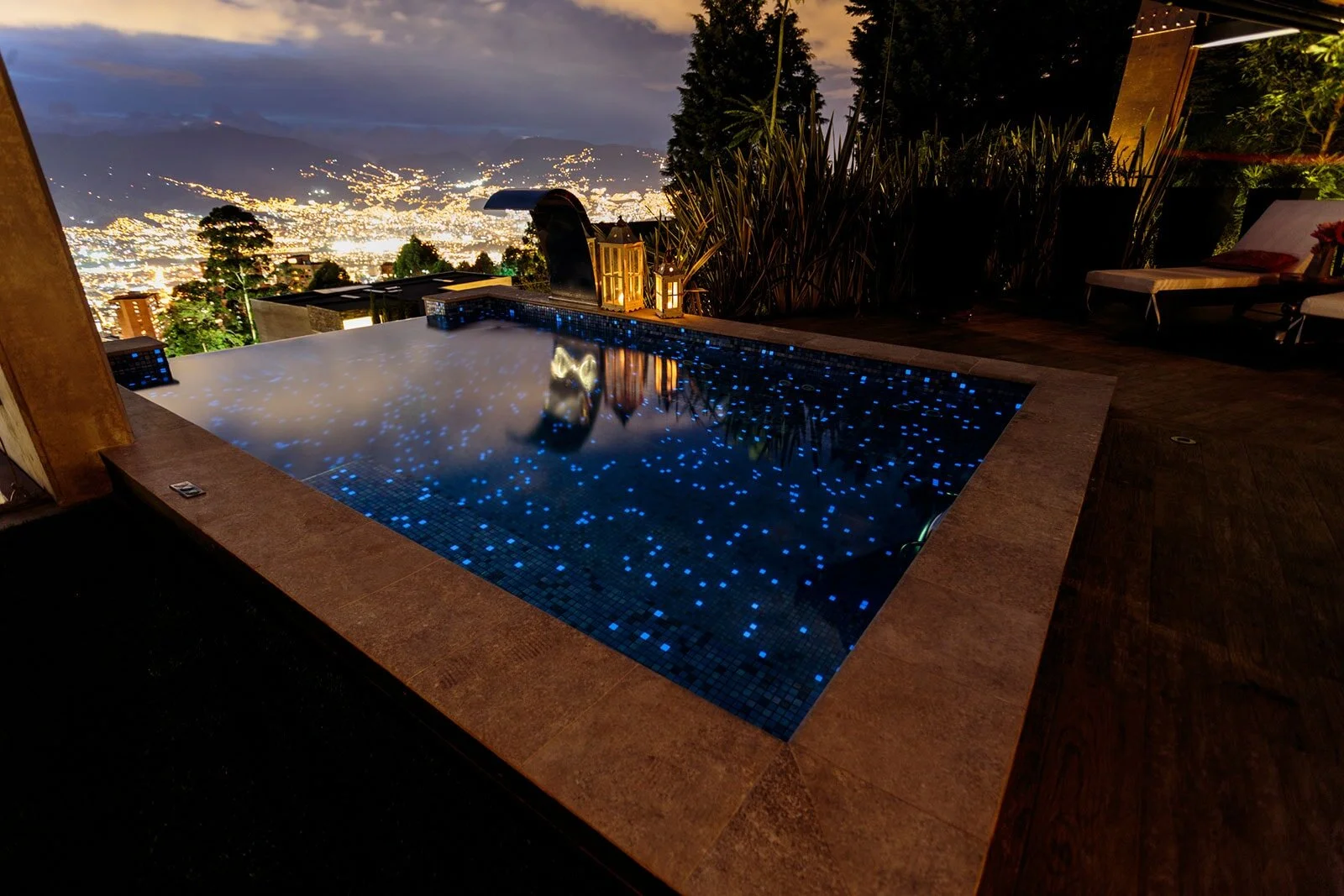 Delphinus-FOSFO-Mosaic-POOL-Ezarri-7.jpg