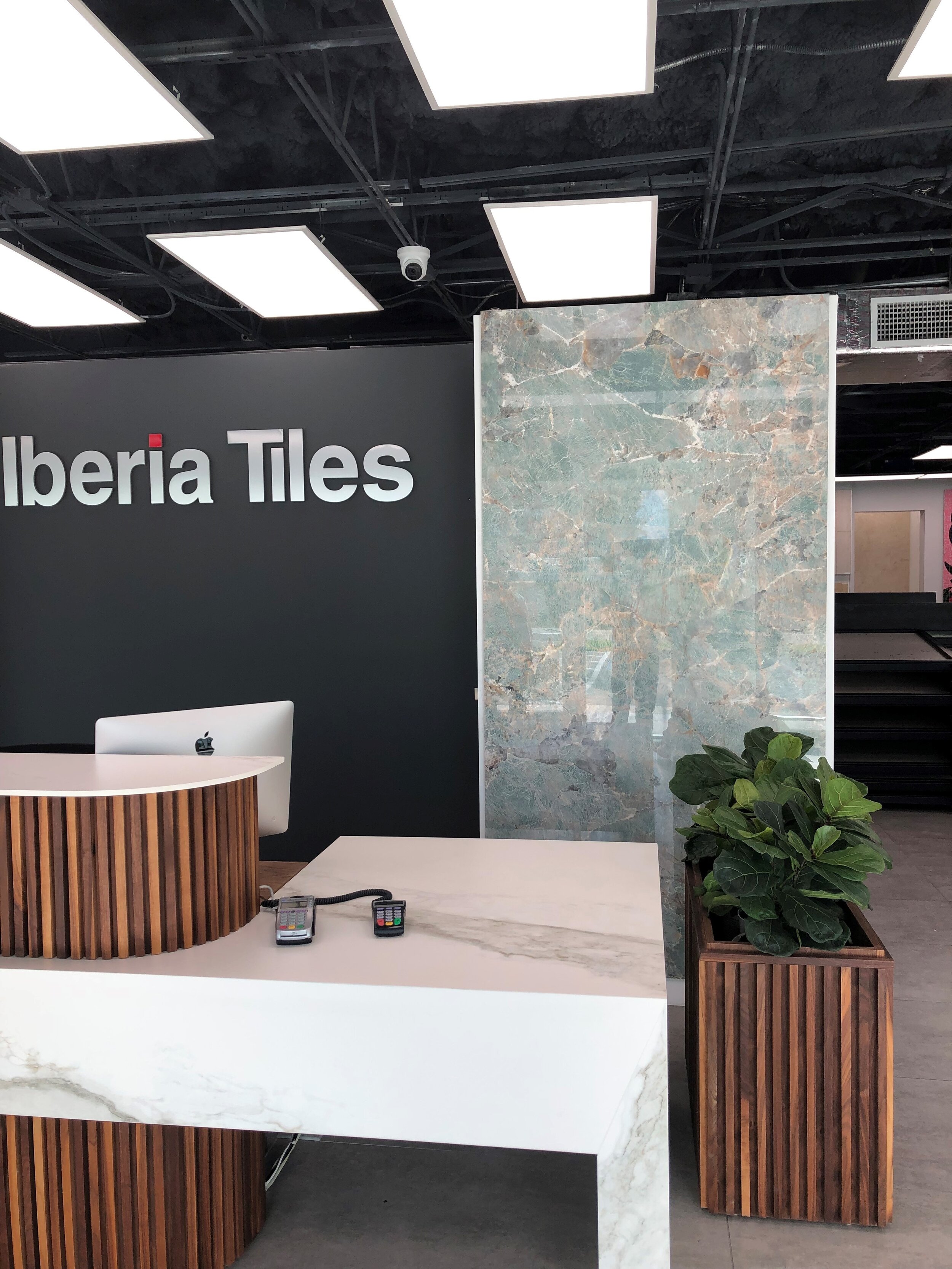 Foyer Royal Green Ama.jpeg