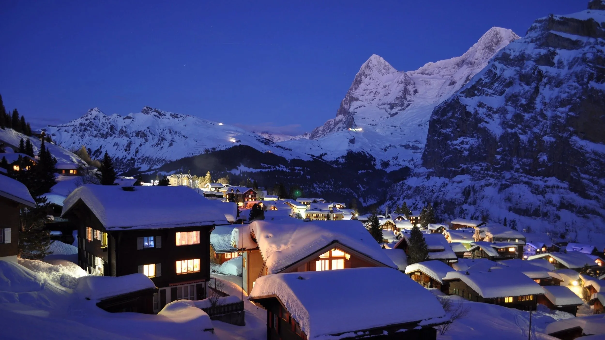 Muerren+Dorf+Abend+Wi+by+Rene+Feuz.jpg