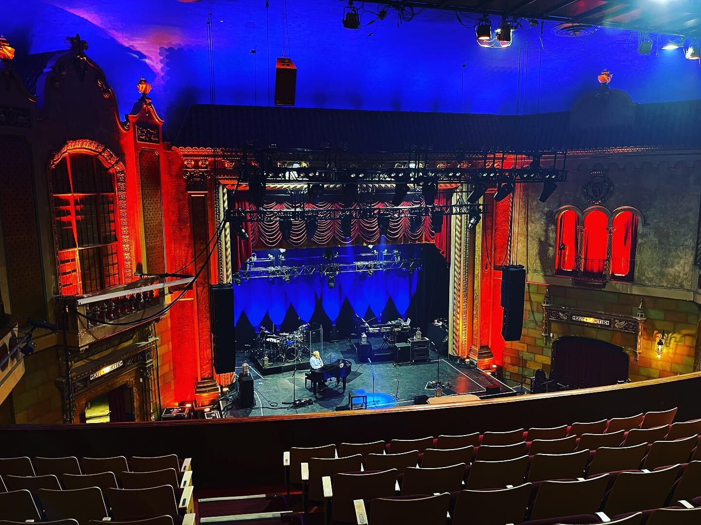 Stunning venue tonight in Sherbrooke, Canada!
#drums #drummer #lifemusic #canada