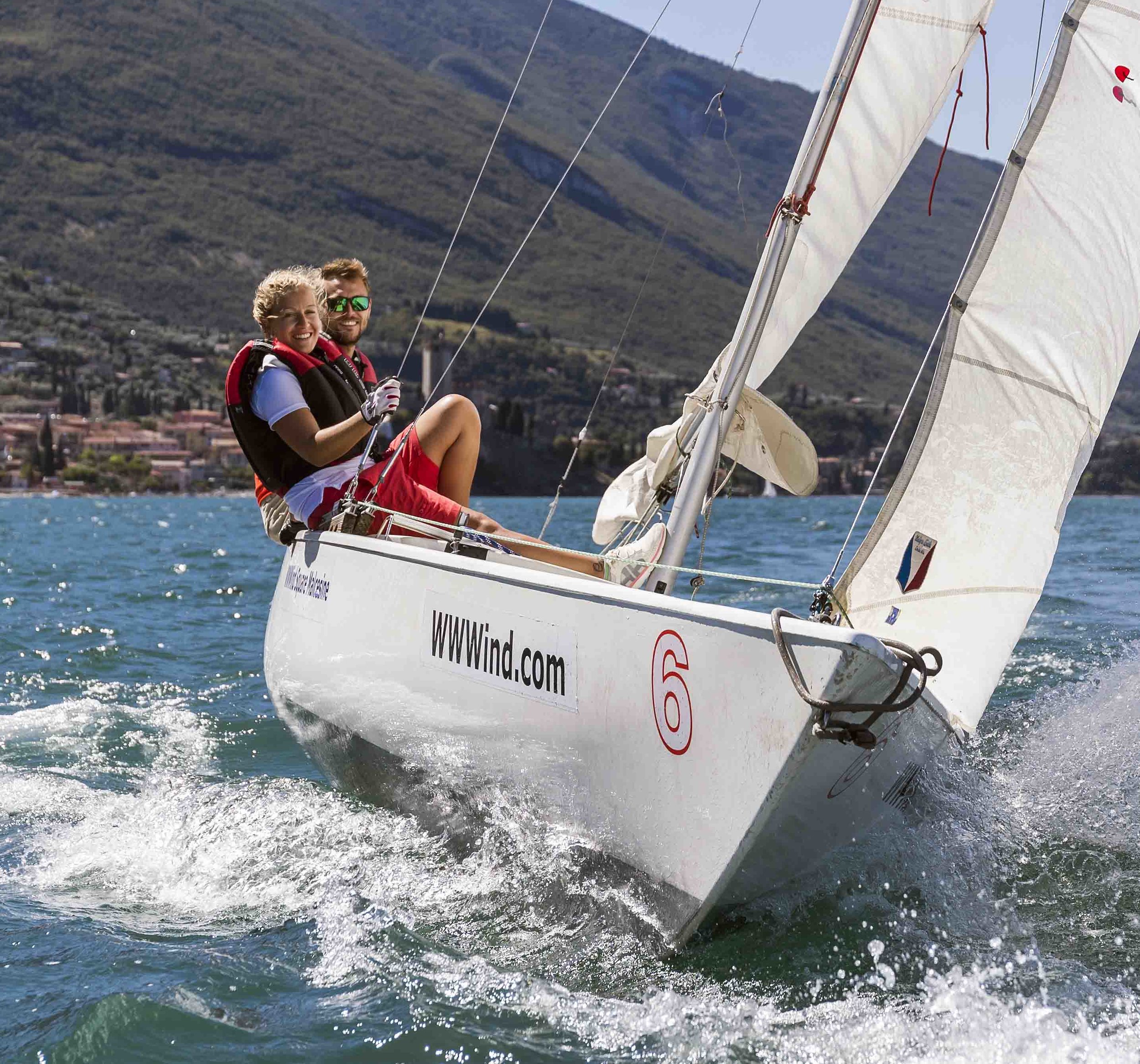 Sailing courses in Malcesine at Lake Garda — Wwwind Square Malcesine
