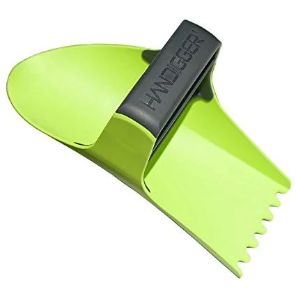 garden hand trowel.jpg