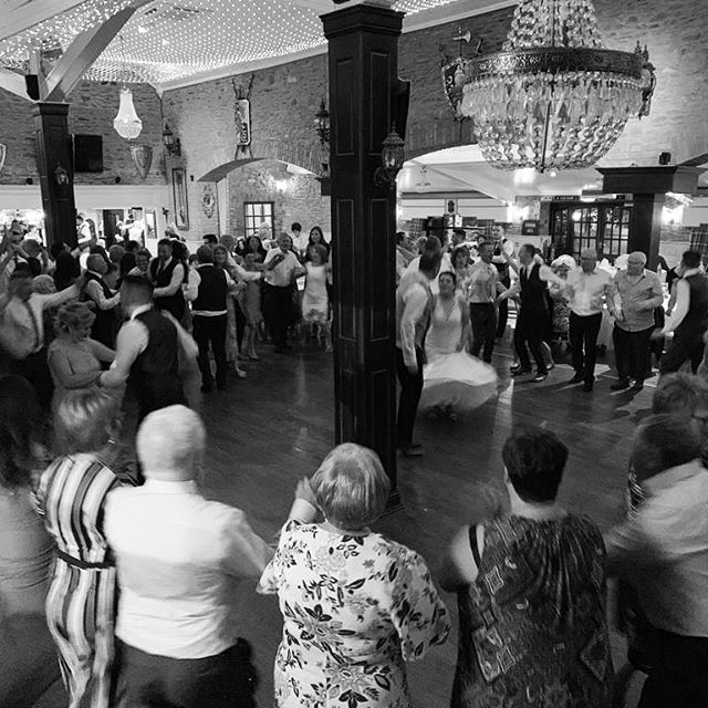 Wonderful end to a busy week in Darver Castle! Massive congratulations again to Christina and Ciaran!😍 #darvercastle #irishcastles #castleweddings #welovedarver #irishdancewedding #irelandweddings