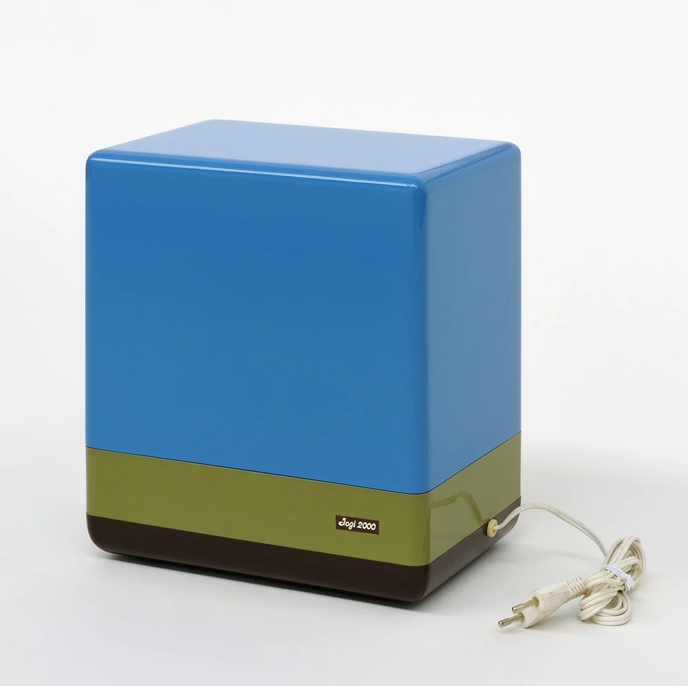Jogi 2000, MDF highglosslacquered, appliance base, 28 x 25 x 17 cm