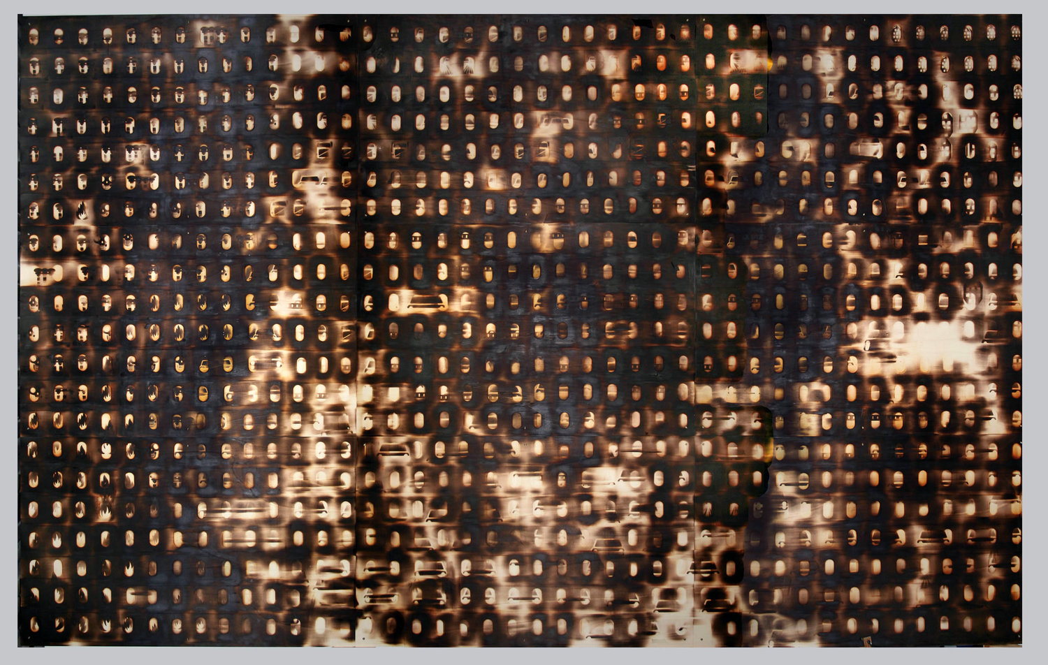  Brandwand, 2016, Brandstempel auf Sperrholz, 300 x 480 cm 