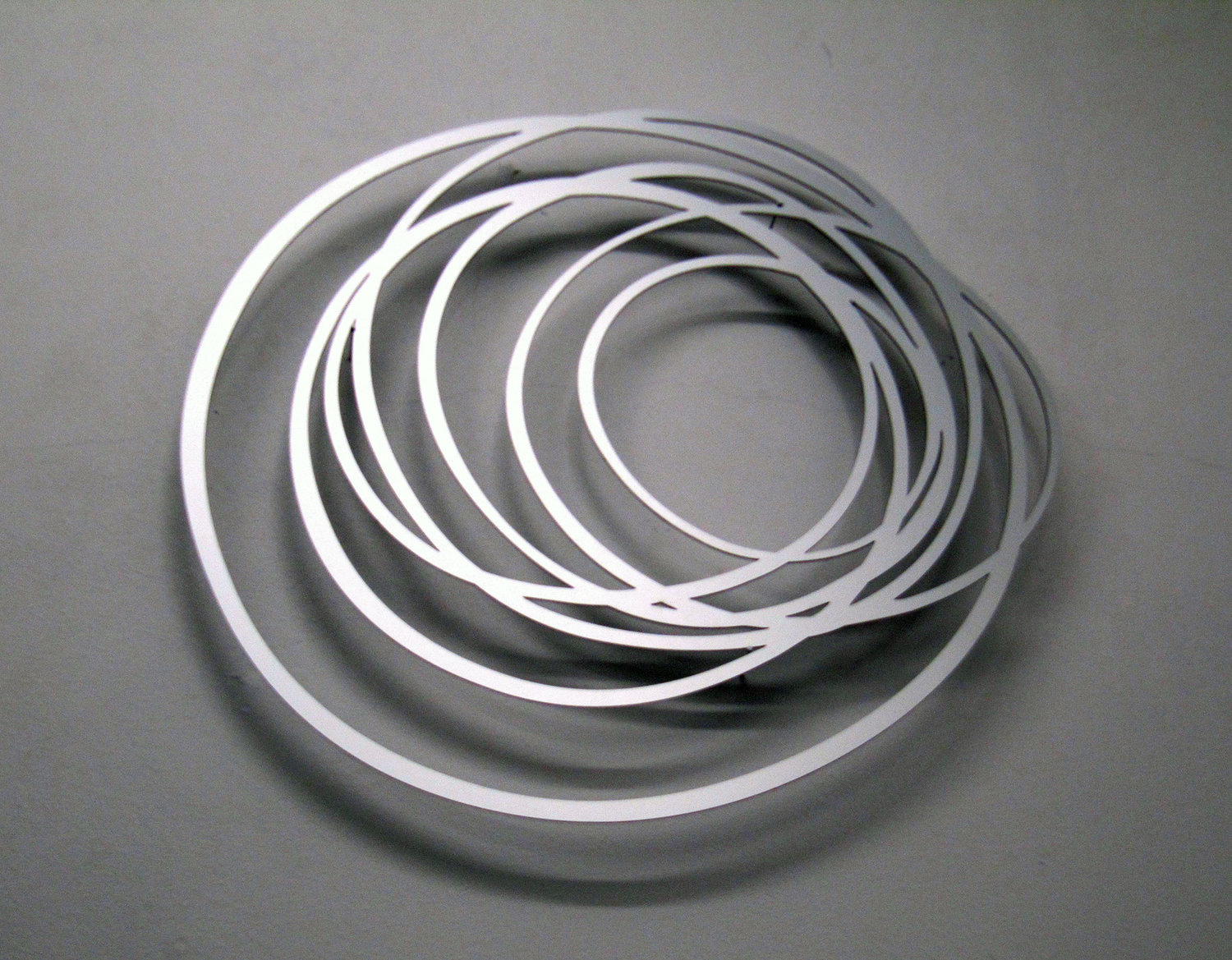  Tangle, 2011, aluminium laser cut-out, Ø 100 cm, edition 5+1 