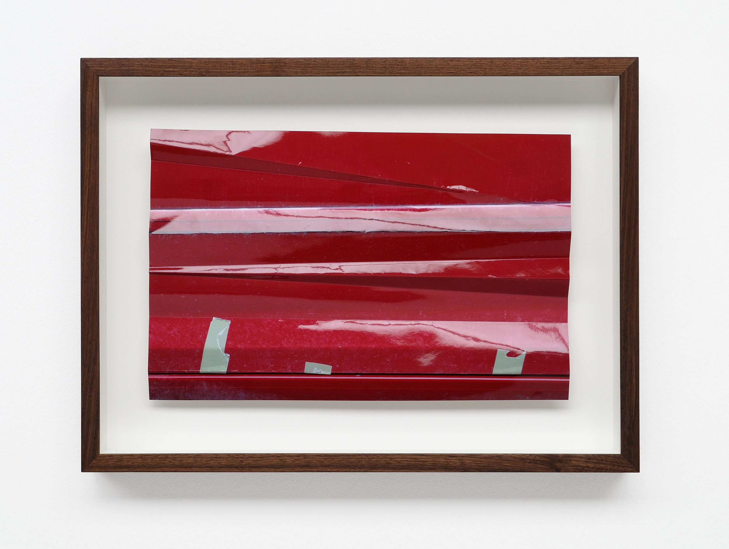  aus der Reihe: Red Crash, 2017, Farbfotografie, gefalzt, ca. 30 x 44 cm 