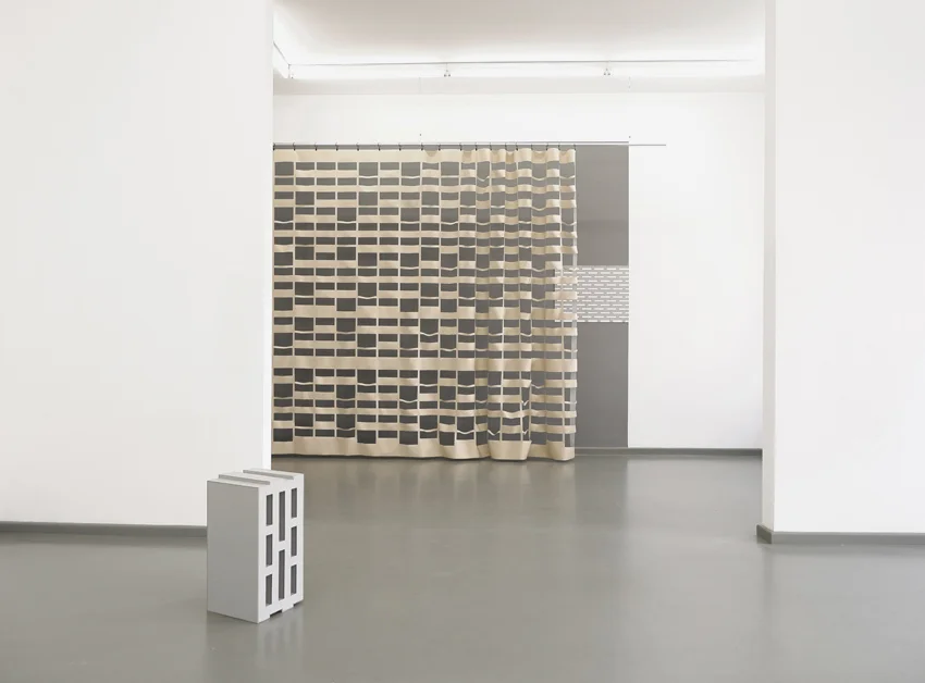 Hohlblock 24,0, Blackout ST, 2018, Ausstellungsansicht, Rasche Ripken, Berlin