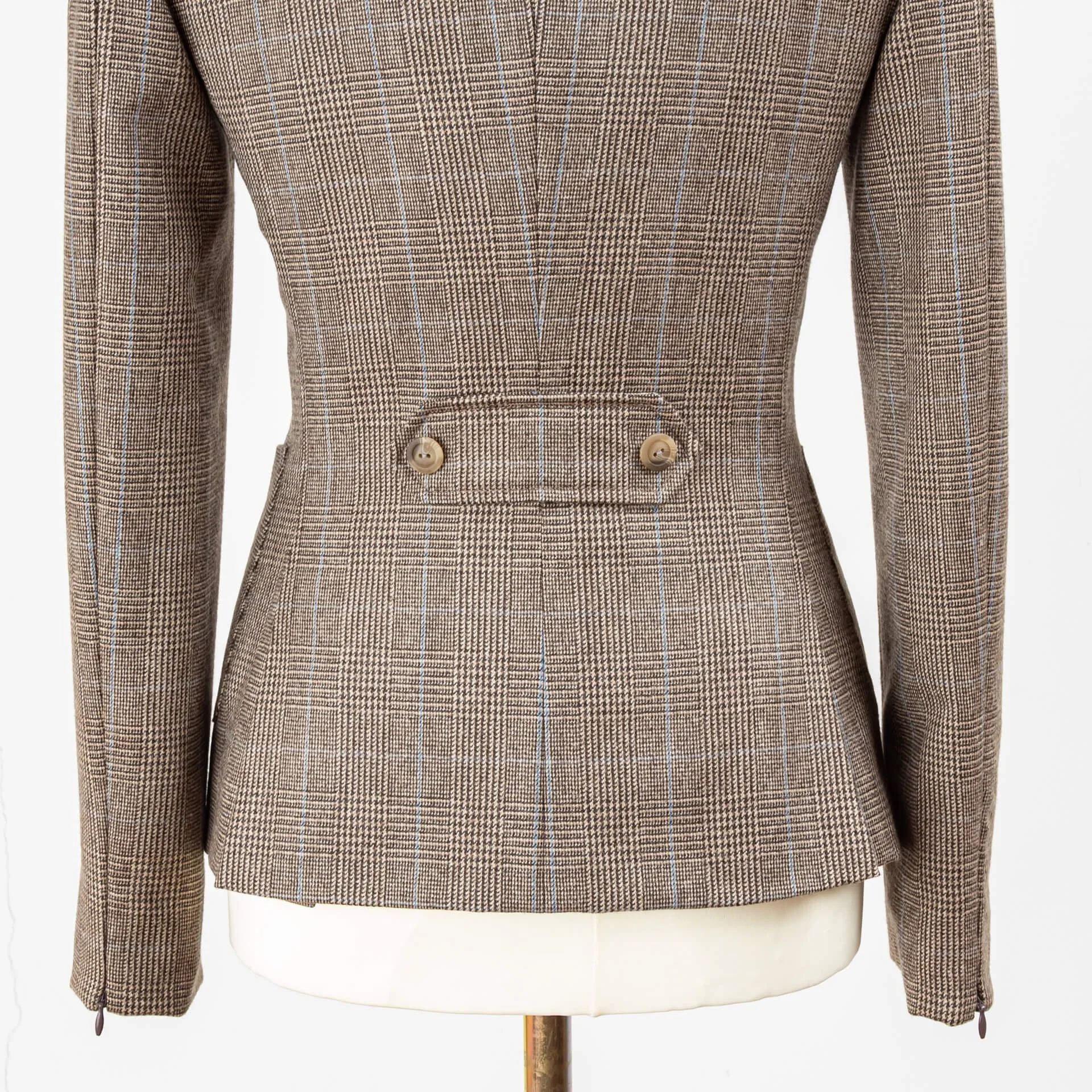 Dames Colbert op maat Military — De Oost Bespoke Tailoring