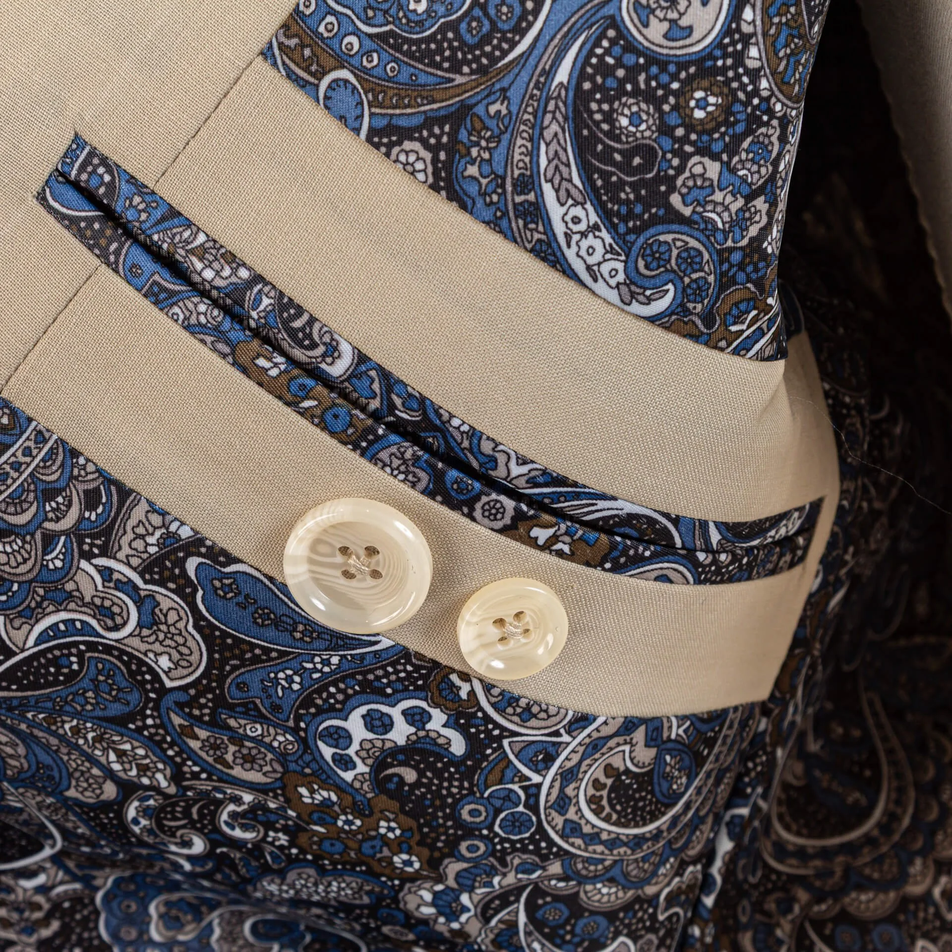 Navy-blauwe paisley Bemberg voering