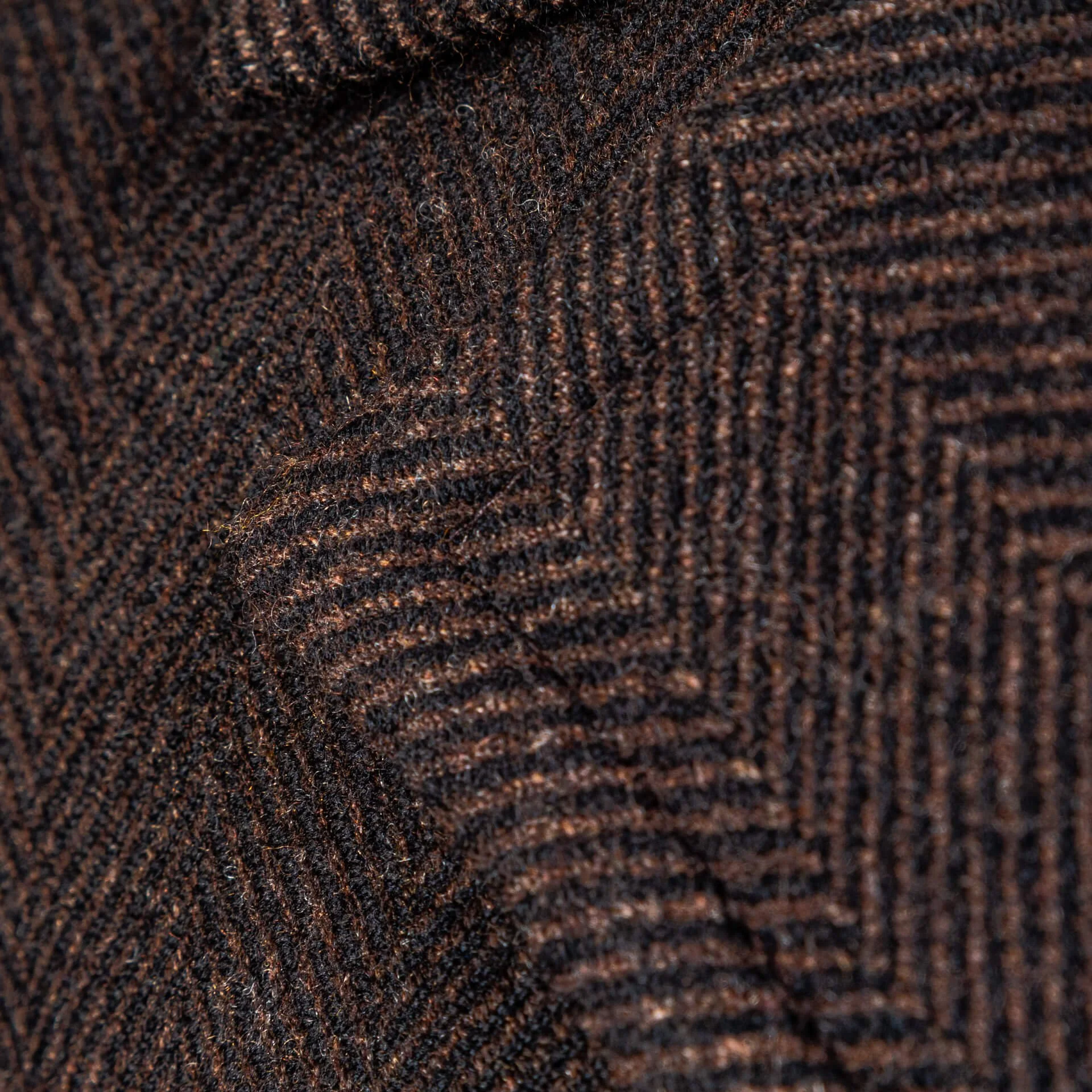 chocolate-brown-herringbone-wol-kasjmier-pick-stitching-swelled-edge-peacoat-op-maat.jpg