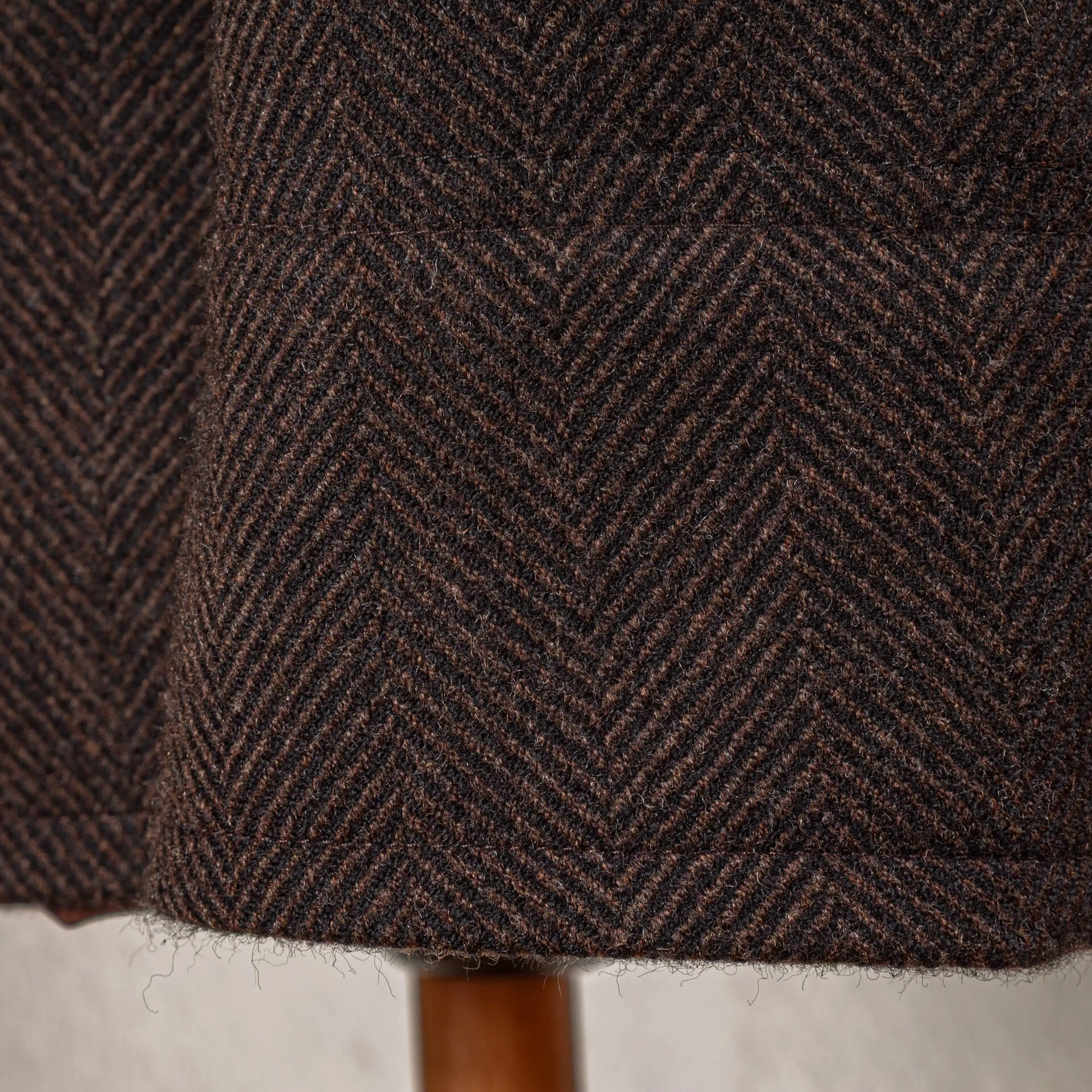 Herringbone weefpatroon mouw peacoat close-up