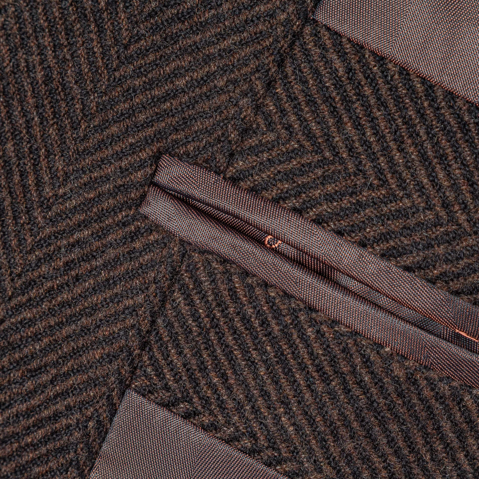 Binnenzak met paspel op voering herringbone peacoat