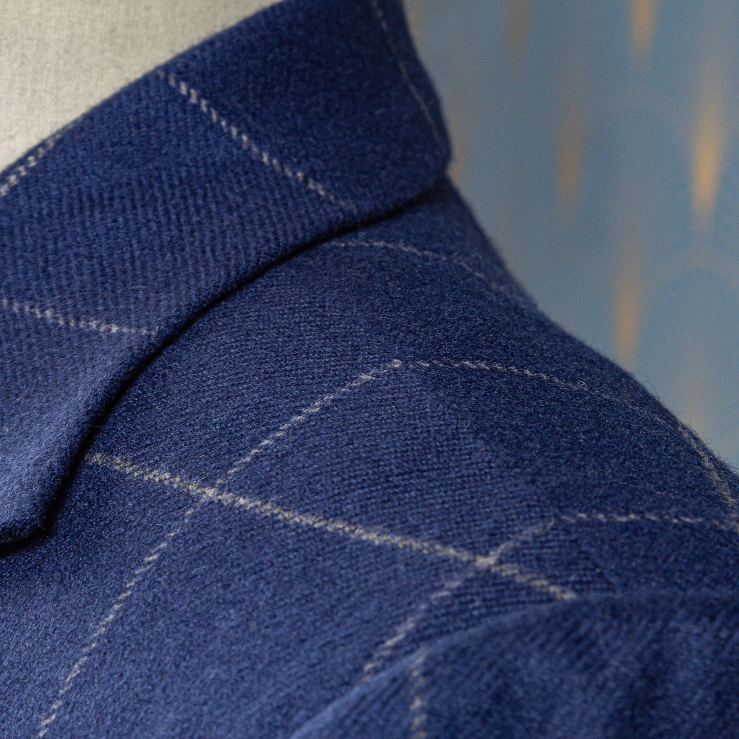 French Blue wol-cashmere flanellen pak met Windowpane ruit - Holland & Sherry-5.jpg