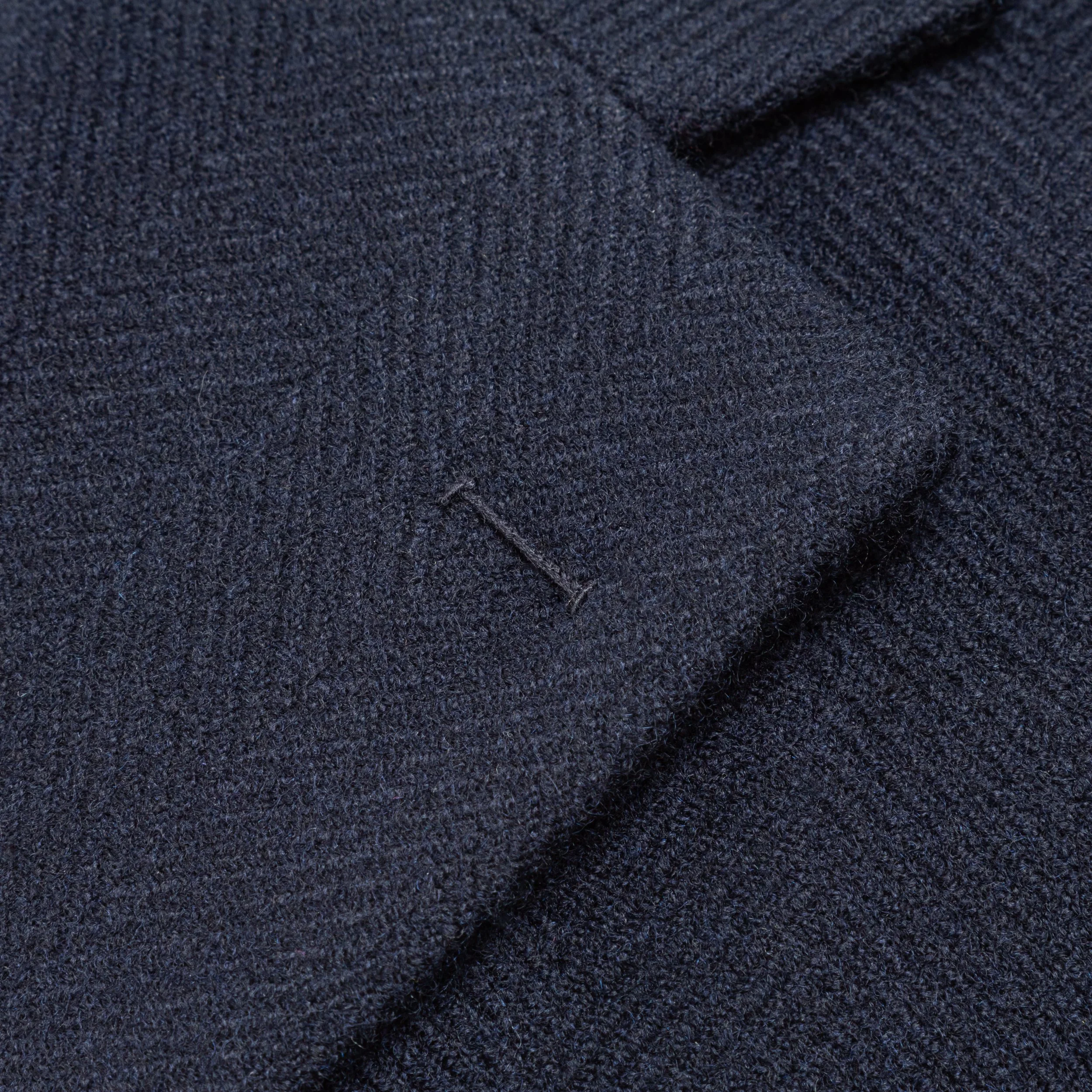Klassieke overcoat op maat in navy visgraat - Caccioppoli Cashmere & Wool-5.jpg