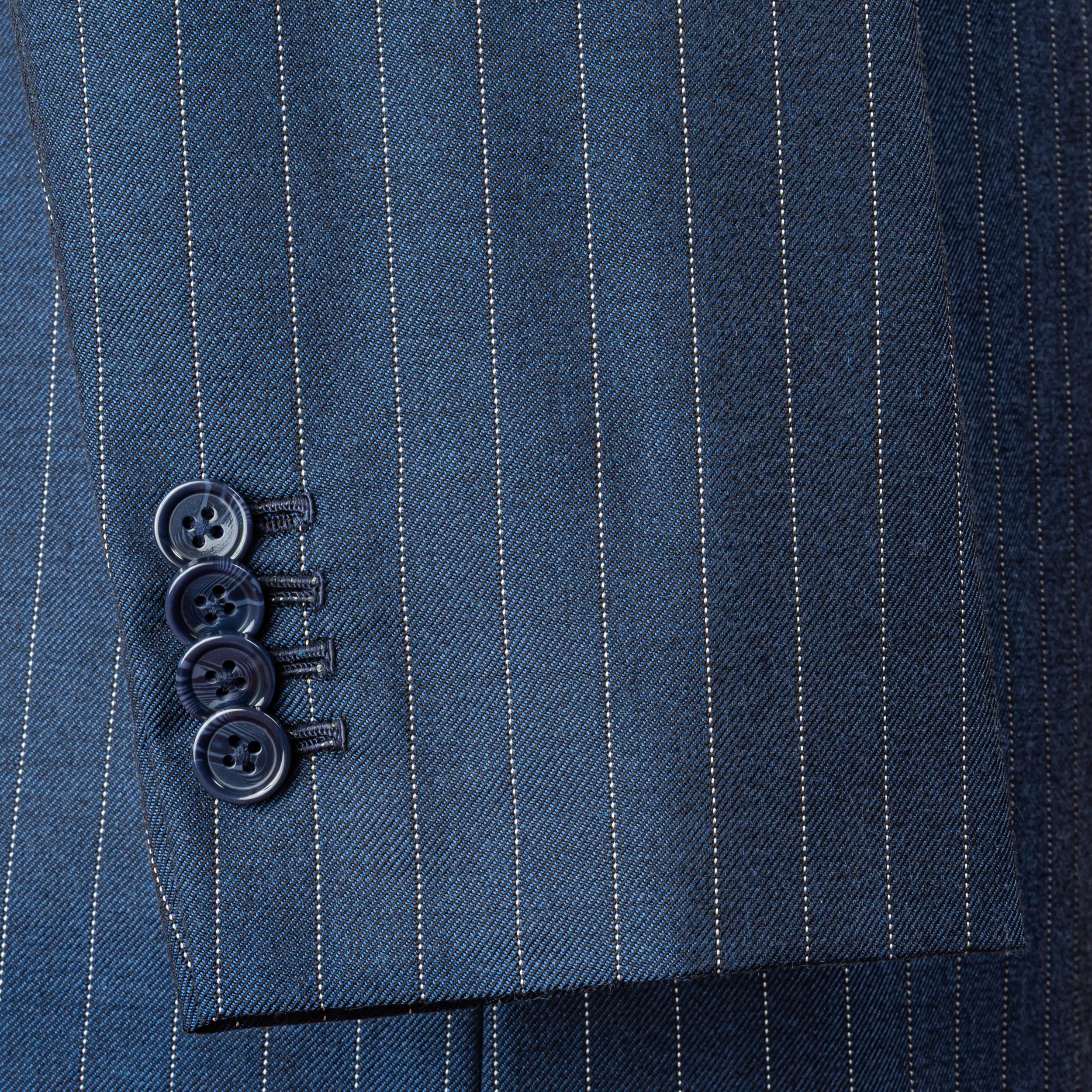 Navy pak op maat met Pin Dot Stripe - Holland & Sherry Intercity-4.jpg