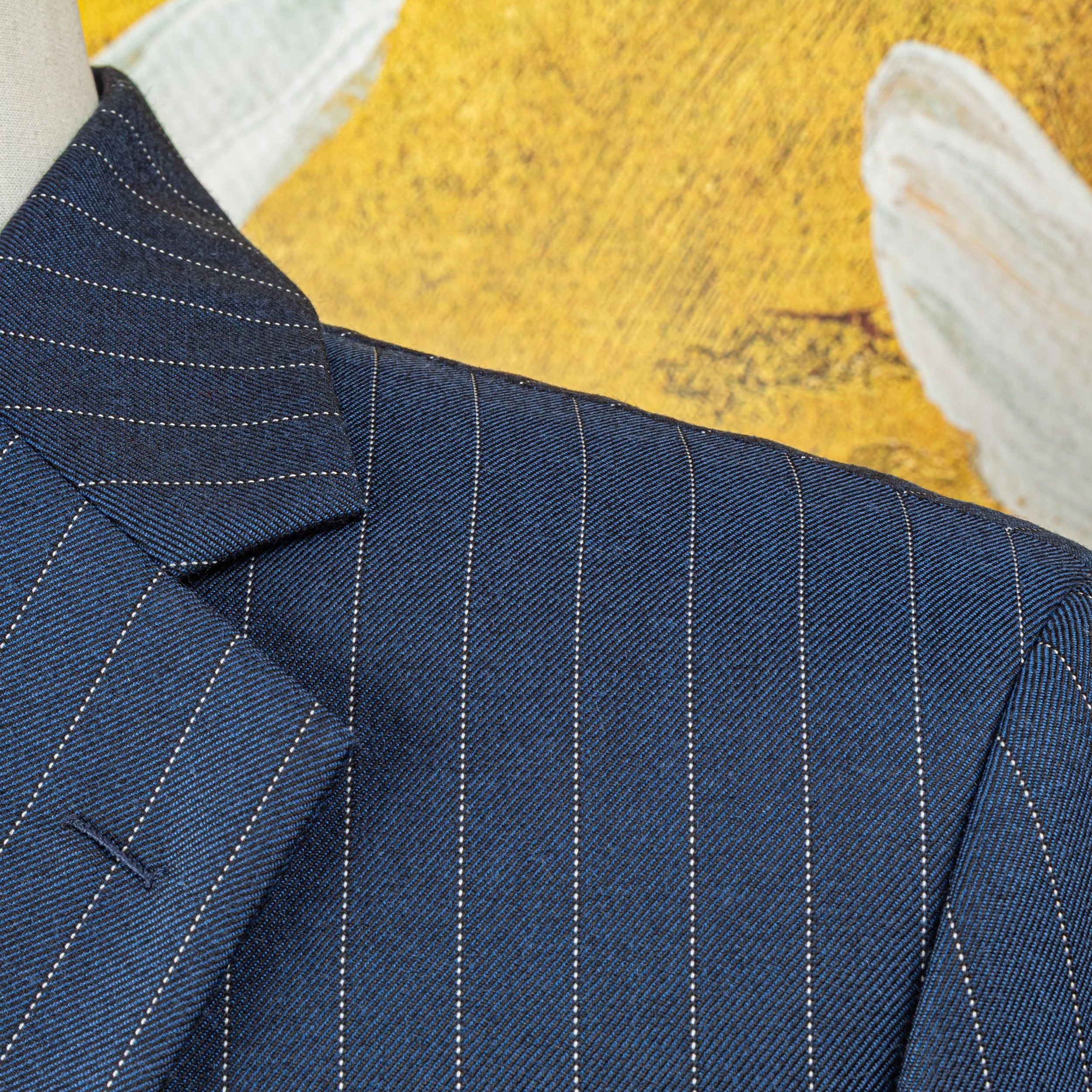 Navy pak op maat met Pin Dot Stripe - Holland & Sherry Intercity-8.jpg