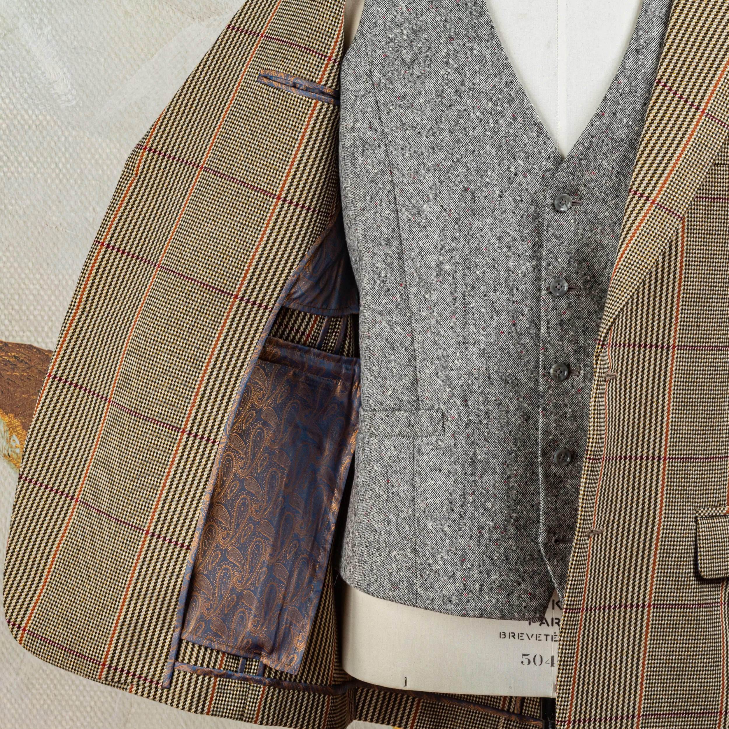 Ongevoerde tweed jas met Donegal gilet - Alsport II-25.jpg
