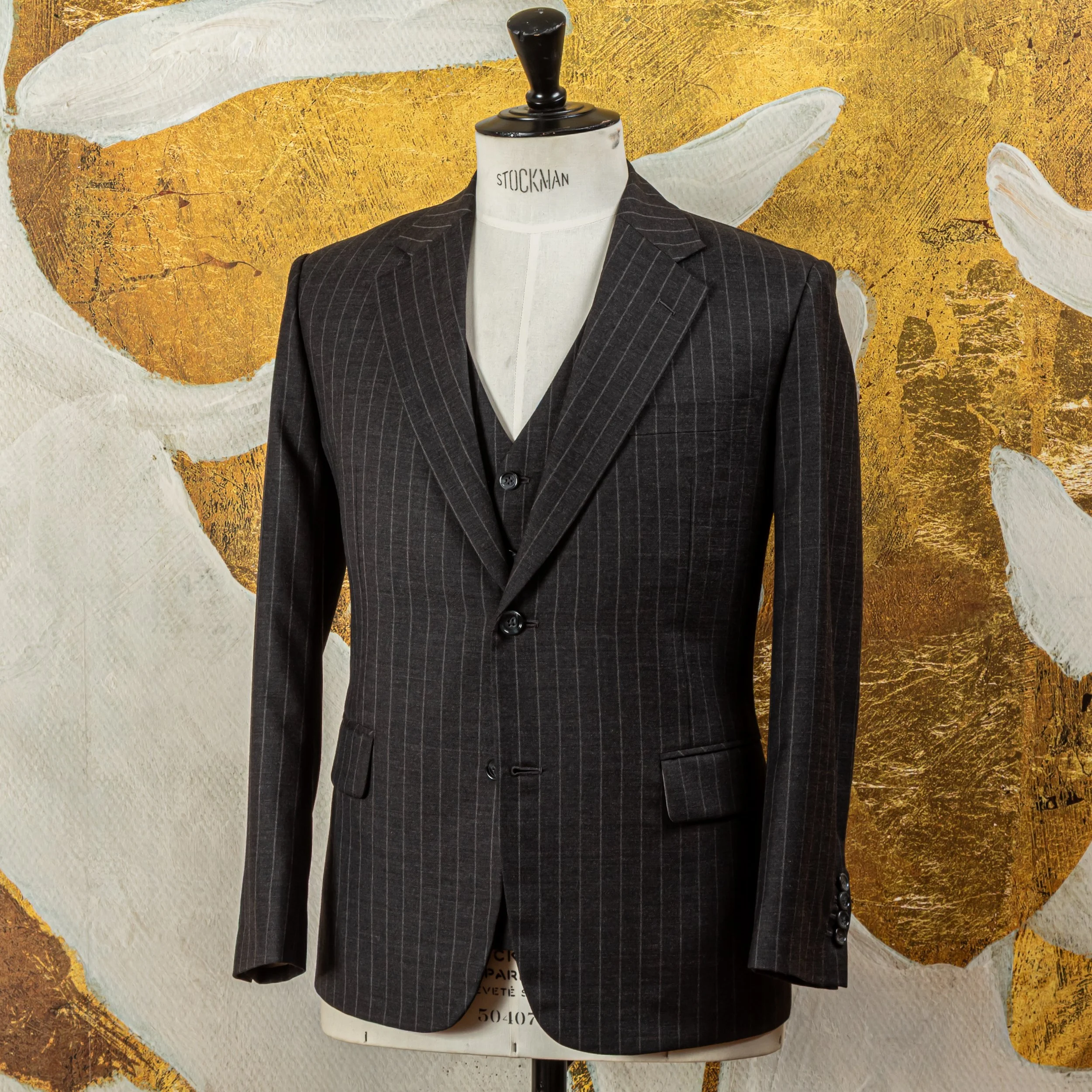 3-delig krijtstreep pak in charcoal merino wol - All Season-2.jpg