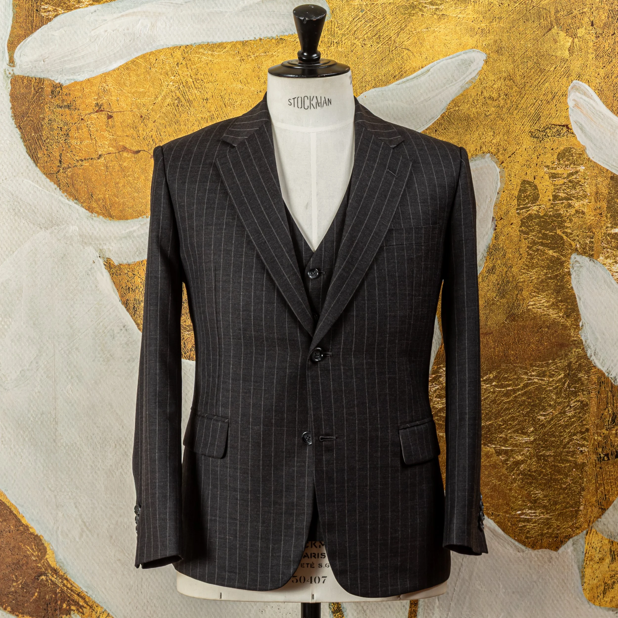 3-delig krijtstreep pak in charcoal merino wol - All Season-1.jpg