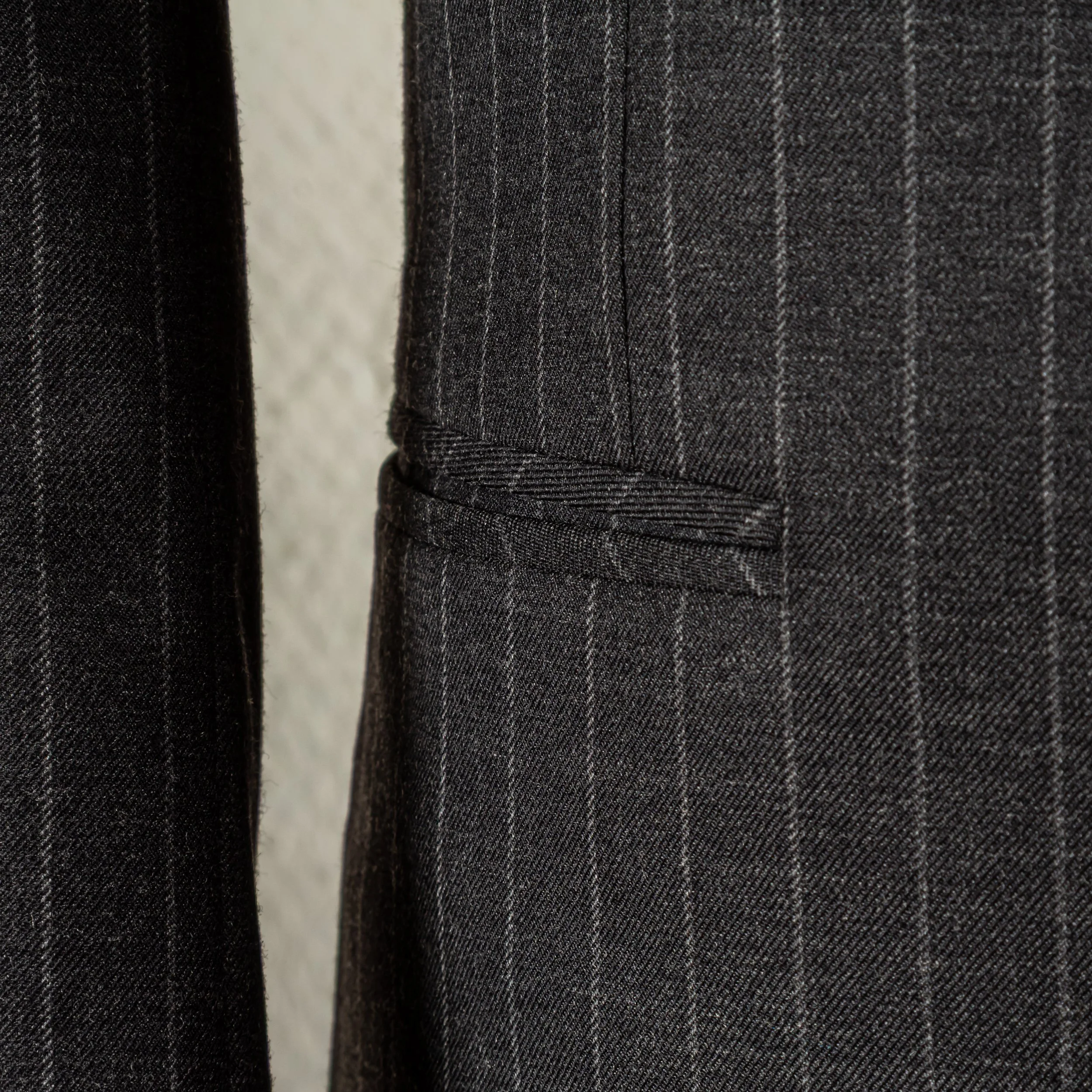 3-delig krijtstreep pak in charcoal merino wol - All Season-15.jpg