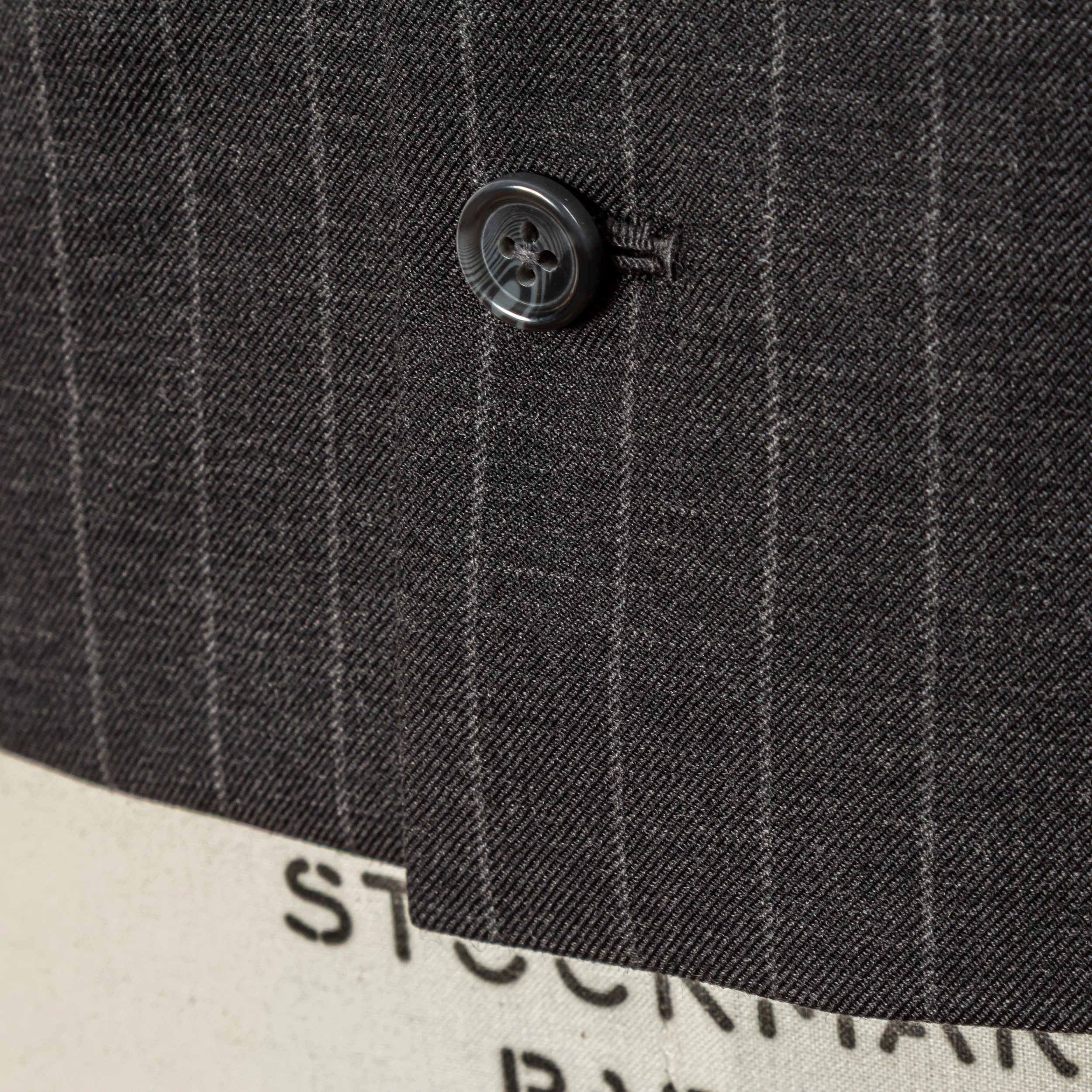 3-delig krijtstreep pak in charcoal merino wol - All Season-23.jpg