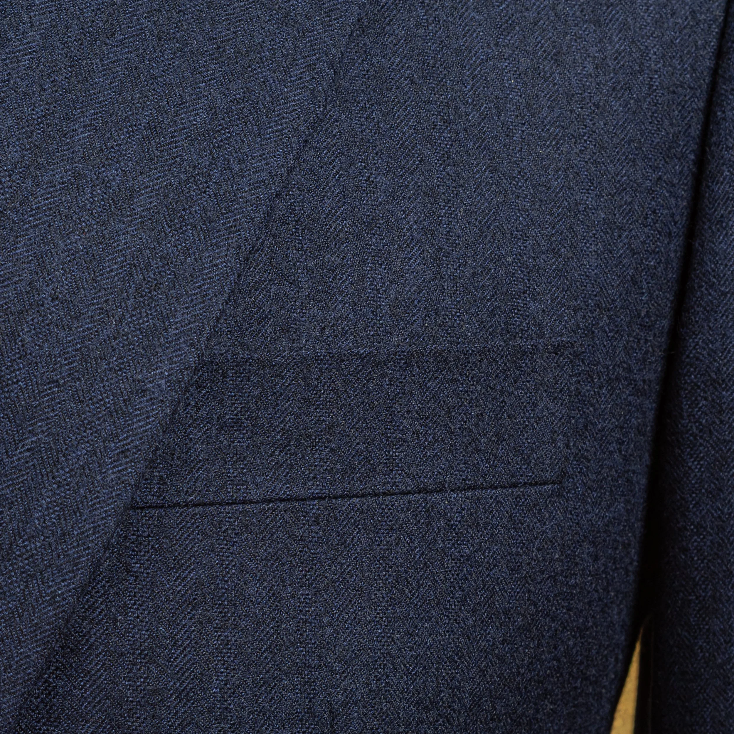 Navy flanellen pak op maat in herringbone - Bateman Ogden-6.jpg