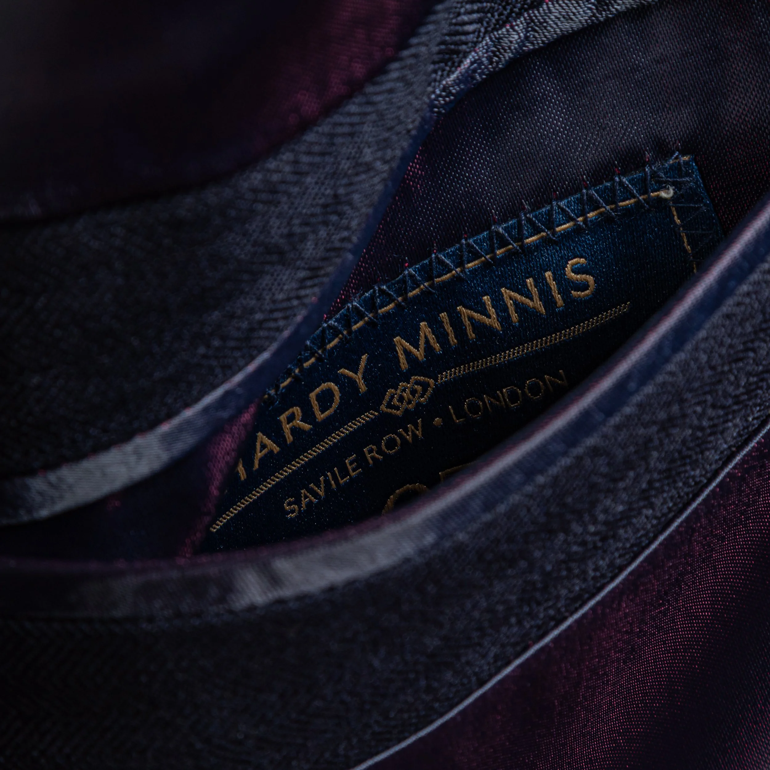 3-delig navy maatpak in zware Super 150's wol - Huddersfield Fine Worsteds-19.jpg