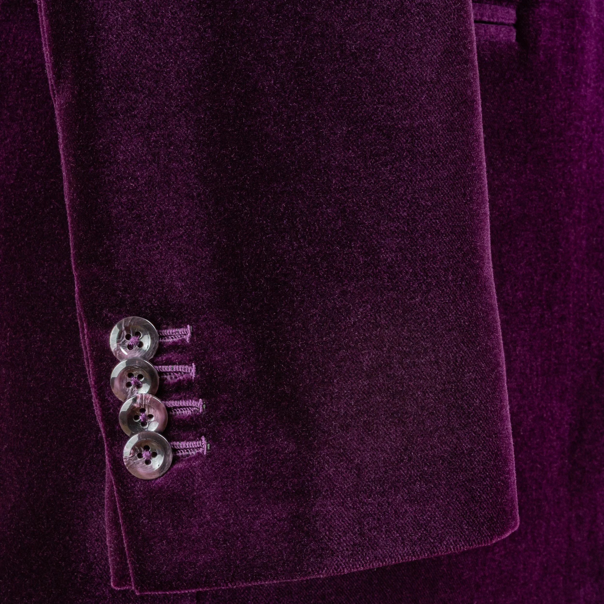 Aubergine Dinner Jacket met Double Breasted Gilet in Fluweel - Holland & Sherry-17.jpg