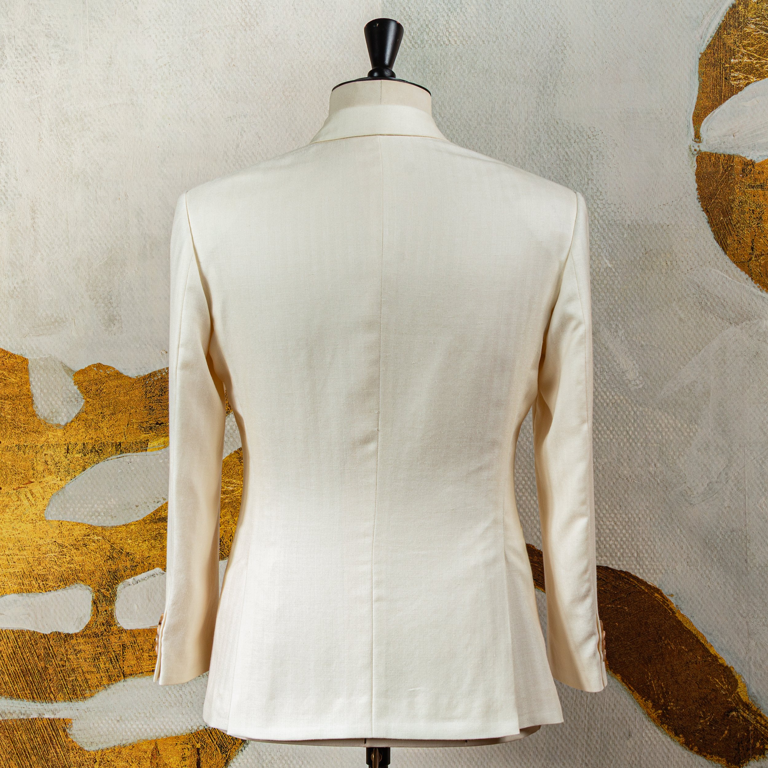 Double Breasted trouwpak op maat in crème - Caccioppoli Napoli-4.jpg